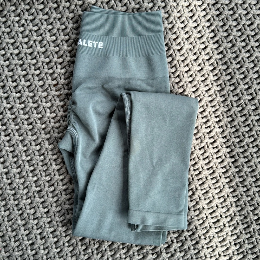 Alphalete Amplify Legging XS , L New
